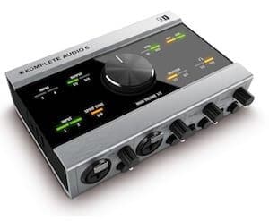 komplete audio 6 vs focusrite