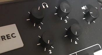 Rodecaster Pro headphone knobs and volume knob